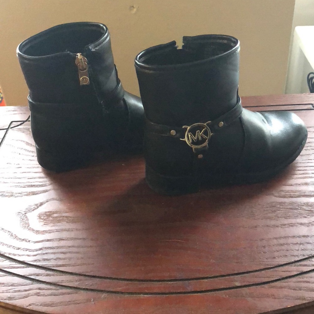 Toddler girls Michael Kors boots